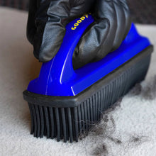 Load image into Gallery viewer, Goodyear Lint Remover Brush
