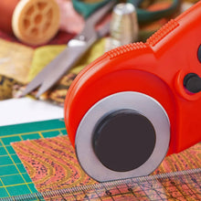 Load image into Gallery viewer, DEKTON 45mm Rotary Cutter Sewing Quilting Craft Roller
