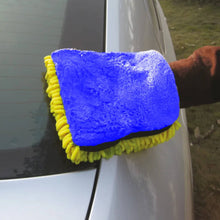 Load image into Gallery viewer, Goodyear 2 in 1 Noodle Wash Mitt
